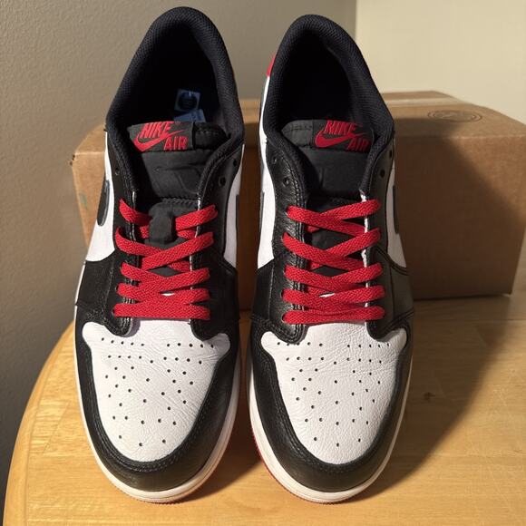 Size 13 - Air Jordan 1 Retro OG Low Black Toe - Picture 3 of 7